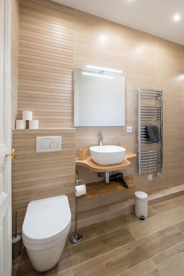 פריז 2 Bedroom Appartement Near Tour Eiffel & Trocadero מראה חיצוני תמונה